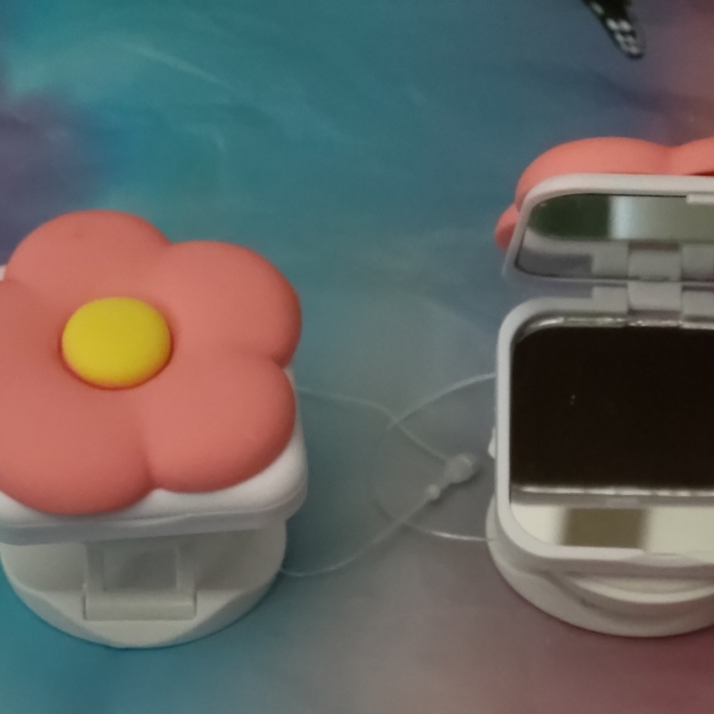 Pink Flower Compact Mirror - Picture 1 of 1